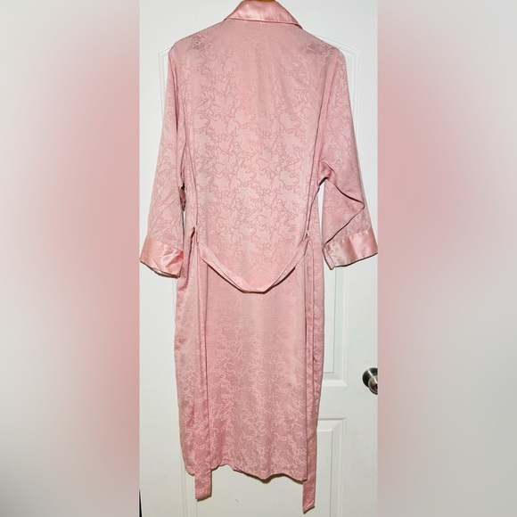Vintage Victoria’s Secret Gold Label Robe - Picture 3 of 4